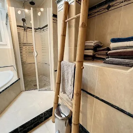 Homestay Chez Amelie Cremieu