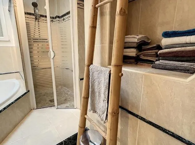 Homestay Chez Amelie Cremieu