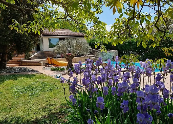 Homestay Chez Amelie Cremieu